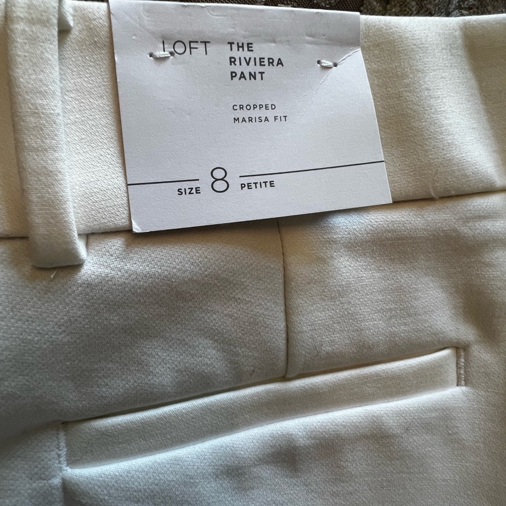 New with tags, Off white color, Loft cropped Riviera pant.